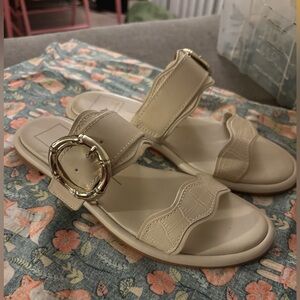 Dolce Vita Sandals